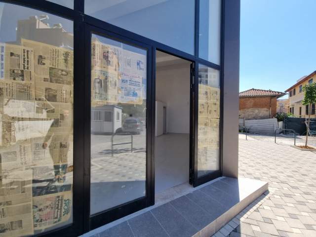 Tirane, jepet me qera dyqan Kati 0, 48 m² 400 Euro (Rruga e Dibres)
