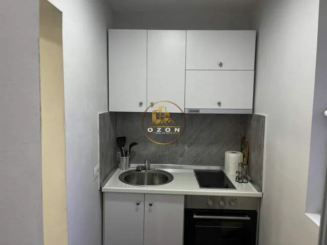 Tirane, jepet me qera apartament 1+1+BLK Kati 1, 50 m² 490 Euro (rruga sulejman delvina)