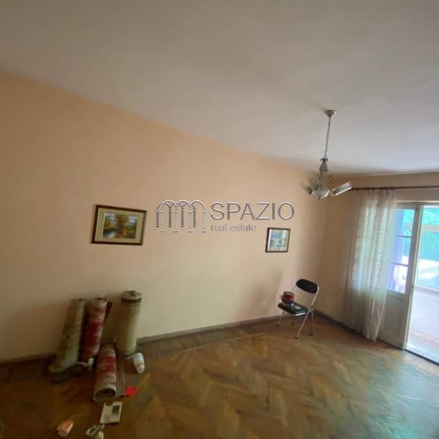Tirane, shitet apartament 2+1 Kati 2, 61 m² 75.000 Euro (Rruga ''Ferit Xhajko'')