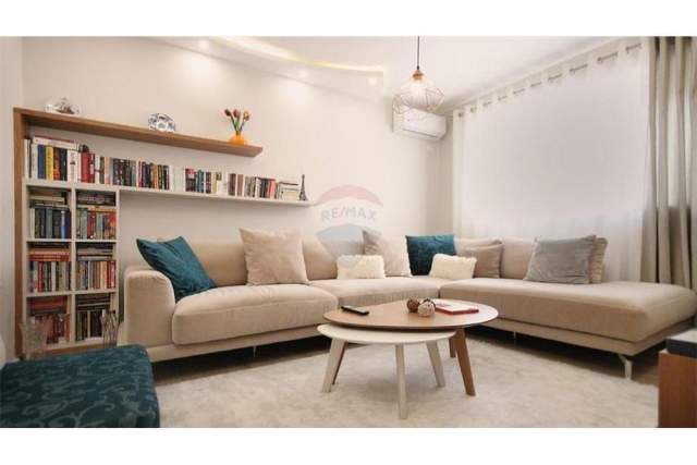 Tirane, jepet me qera apartament 2+1+BLK Kati 3, 71 m² 500 Euro (21 dhjetori)