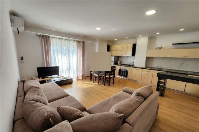 Tirane, jepet me qera apartament 2+1 Kati 9, 100 m² 500 Euro 21 dhjetori