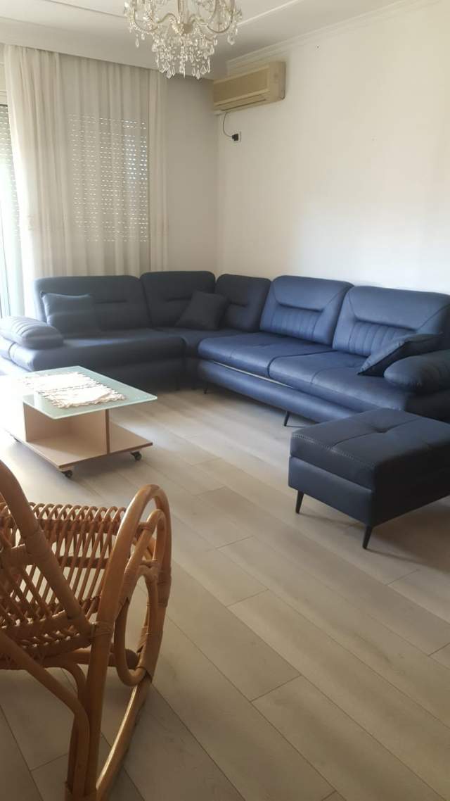 Tirane, jepet me qera apartament 2+1+BLK Kati 5, 112 m² 800 Euro (vaso pasha,Blloku)