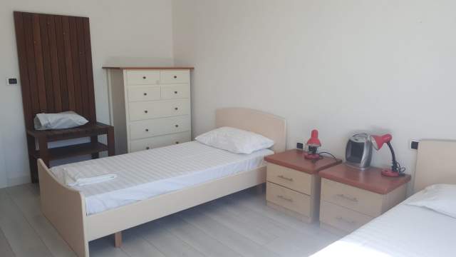 Tirane, jepet me qera apartament 2+1+BLK Kati 5, 112 m² 800 Euro (vaso pasha)