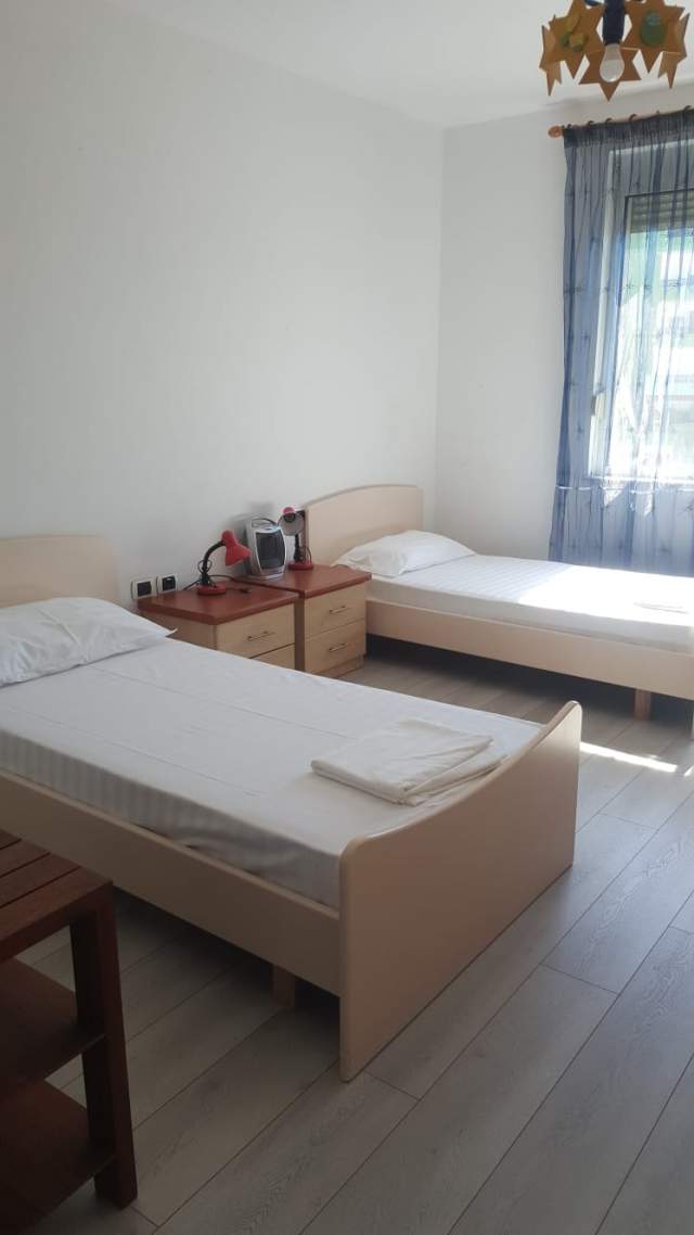Tirane, jepet me qera apartament 2+1+BLK Kati 5, 112 m² 800 Euro (vaso pasha,Blloku)