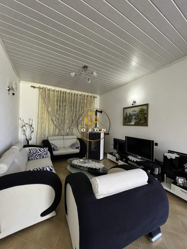 Tirane, shitet Vile 3 Katshe Kati 0, 370.000 m² 370.000 Euro (Zhurje , Ndroq)