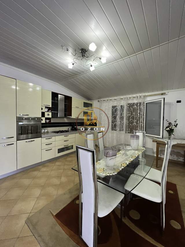 Tirane, shitet Vile 3 Katshe Kati 0, 370.000 m² 370.000 Euro (Zhurje , Ndroq)