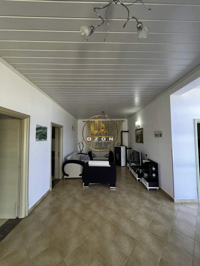 Tirane, shitet Vile 3 Katshe Kati 0, 370.000 m² 370.000 Euro (Zhurje , Ndroq)