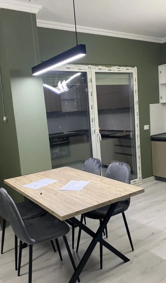 Tirane, jepet me qera apartament 1+1+Ballkon Kati 6, 70 m² 450 € (don bosko)