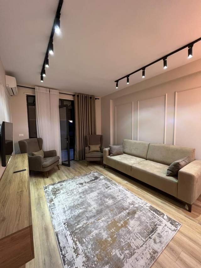 Tirane, jepet me qera apartament 2+1+BLK Kati 1, 103 m² 700 Euro (Rruga Peti)