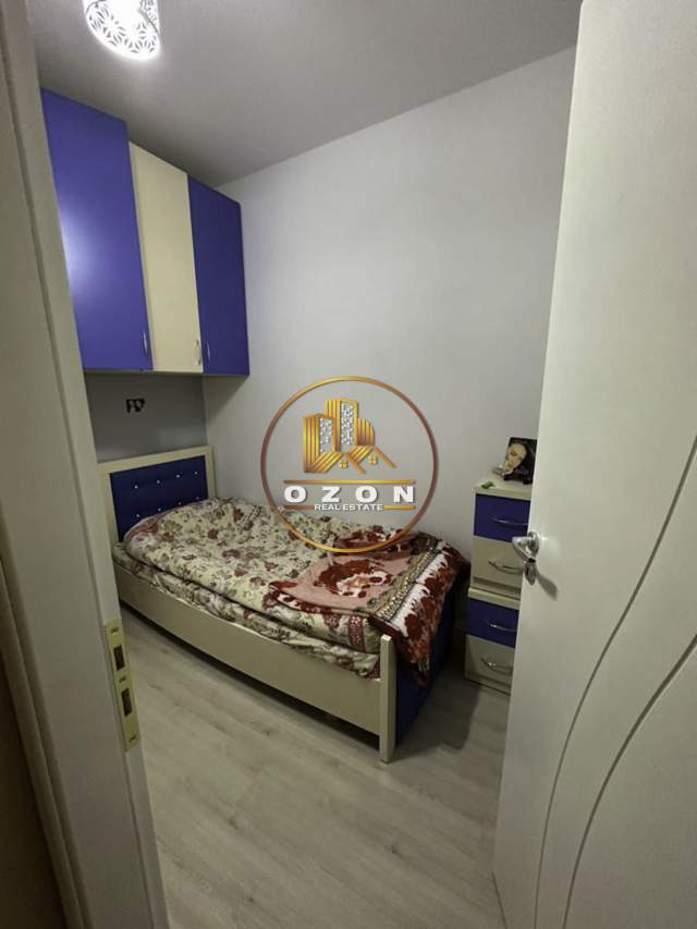 Tirane, shitet apartament 2+1 Kati 1, 75 m² 60.000 Euro/(Kopshti Botanik)