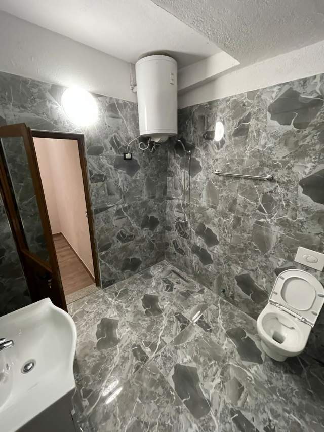 Tirane, jepet me qera apartament 2+1 Kati 1, 80 m² 550 Euro (Don Bosko)
