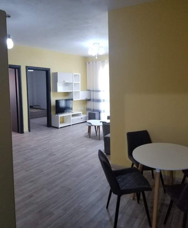 Tirane, jepet me qera apartament 2+1+A+BLK Kati 2, 105 m² 400 Euro (Rruga e Zallit)