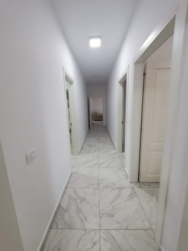 Tirane, shitet apartament 3+1+BLK Kati 5, 140 m² 320.000 Euro (kavajes)