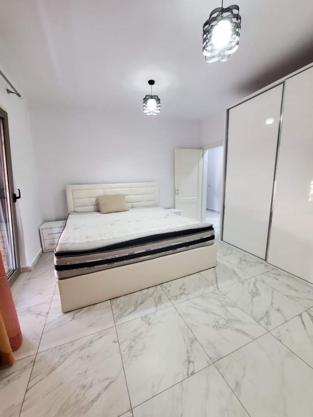 Tirane, shitet apartament 3+1+BLK Kati 5, 140 m² 320.000 Euro (kavajes)
