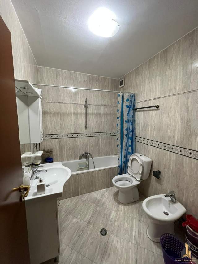 Tirane, jepet me qera apartament 2+1+A+BLK Kati 9, 111 m² 700 Euro (bllok , garda)