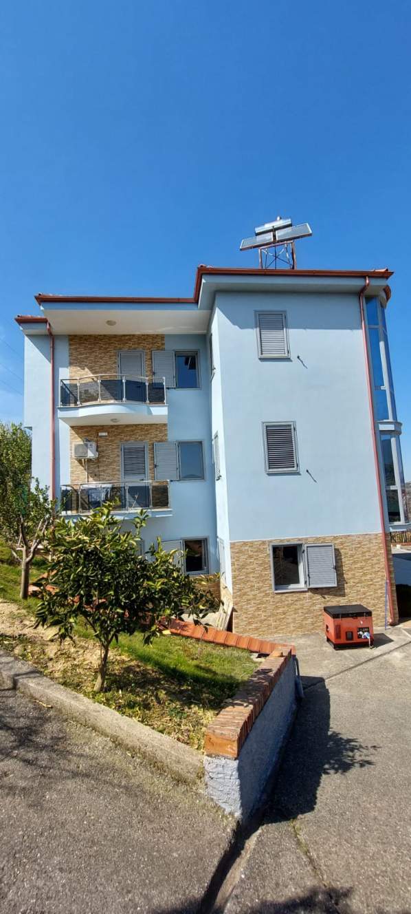 Tirane, shes 3 Katshe Kati 3, 312 m² 275.000 Euro