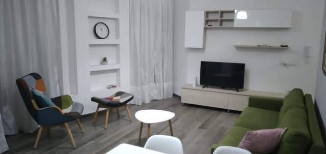 Tirane, jap me qera apartament 1+1 Kati 2, 63 m² 400 Euro,  Rr."Ali Demi"