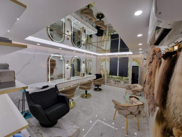 Tirane, shitet ambjent biznesi Kati 1, 170 m² 90.000 Euro (Sheshi Wilson)
