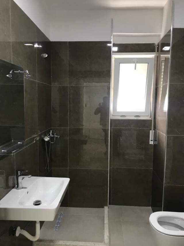 Tirane, apartament 1+1 Kati 3, 65 m² 390 Euro (QSUT)