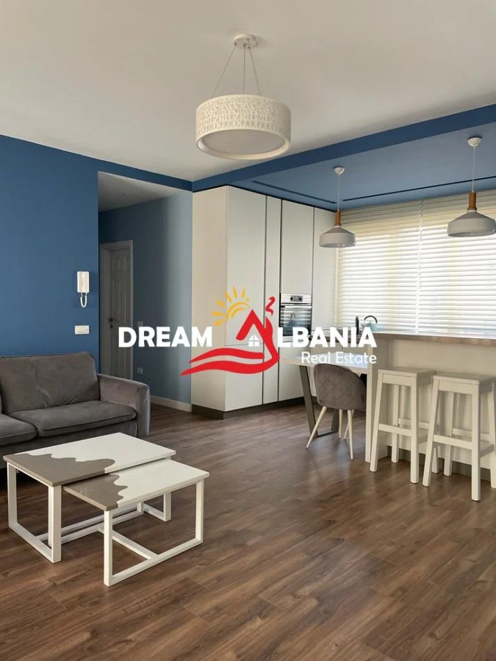 Tirane, jepet me qera apartament 2+1+Ballkon Kati 6, 120 m² 1.600 € (te rruga e Kosovareve)