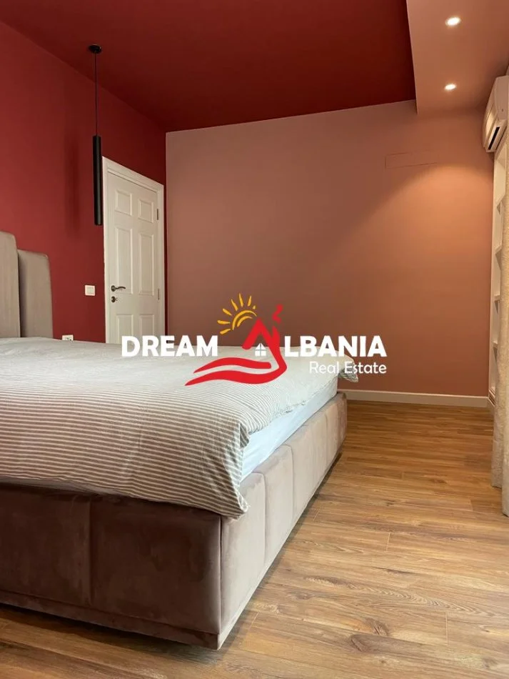 Tirane, jepet me qera apartament 2+1+Ballkon Kati 6, 120 m² 1.600 € (te rruga e Kosovareve)