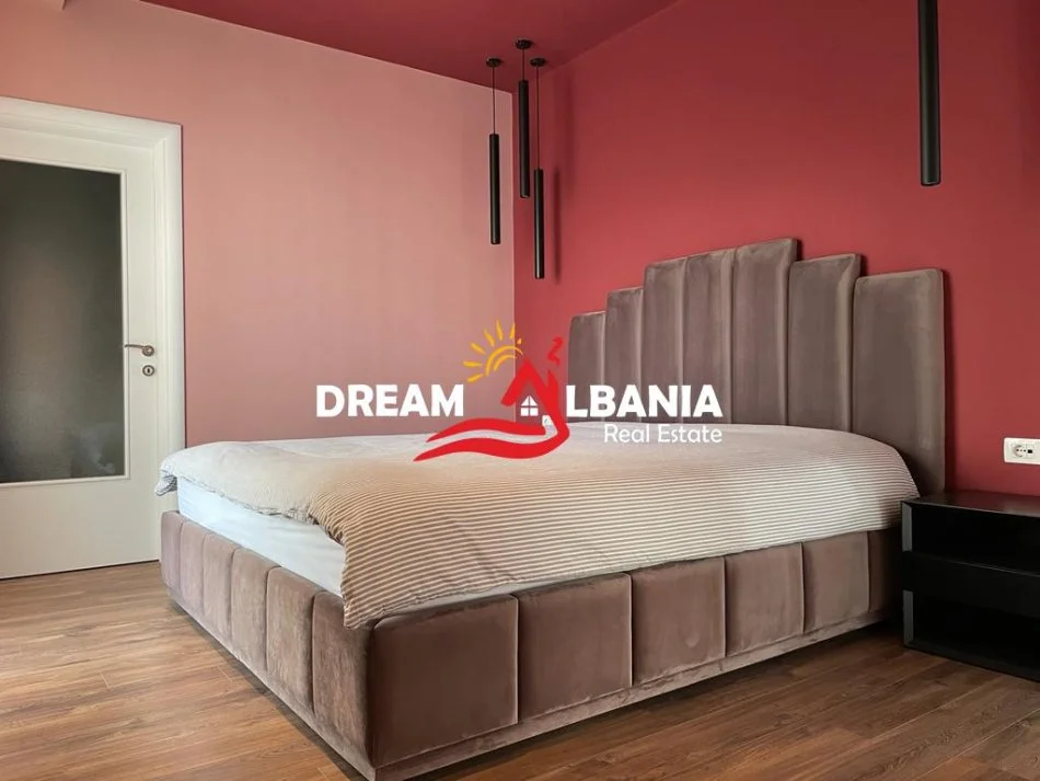 Tirane, jepet me qera apartament 2+1+Ballkon Kati 6, 120 m² 1.600 € (te rruga e Kosovareve)