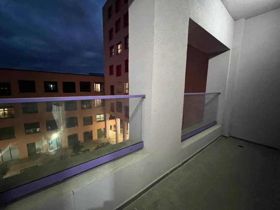 JAPIM ME QIRA APARTAMENT 2+1 PER BANIM, KOMPLEKSI MANGALEM 21