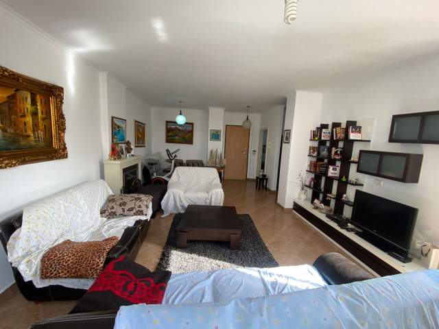 Tirane, shitet apartament 2+1+A+BLK Kati 5, 125 m² 170.000 Euro (Komuna e Parisit)