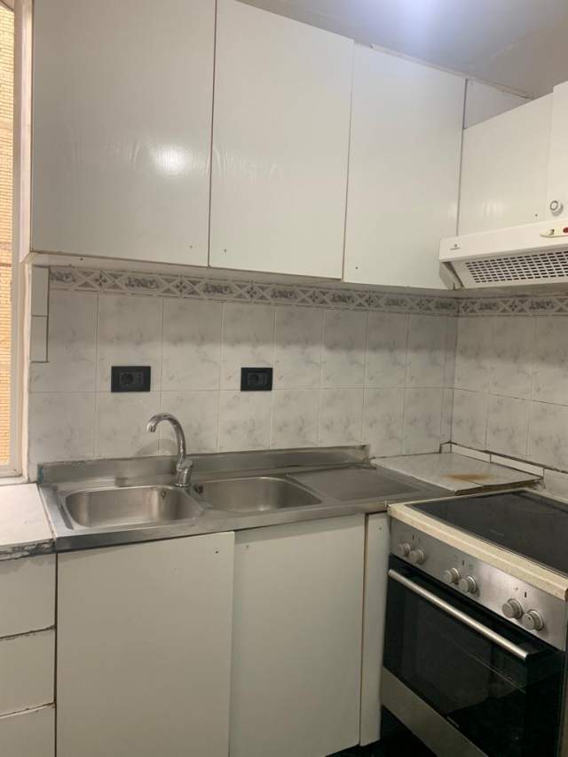 Tirane, jepet me qera apartament 2+1 Kati 3, 71 m² 350 Euro (Rruga Niko Avrami)