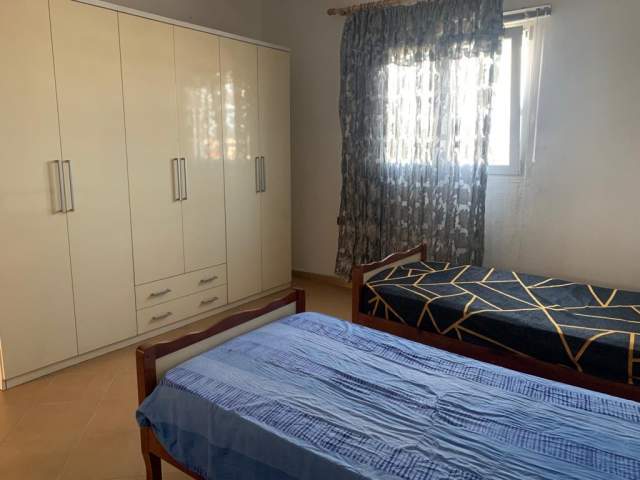 Tirane, jepet me qera shtepi 3+1+BLK Kati 2, 105 m² 33.000 Leke