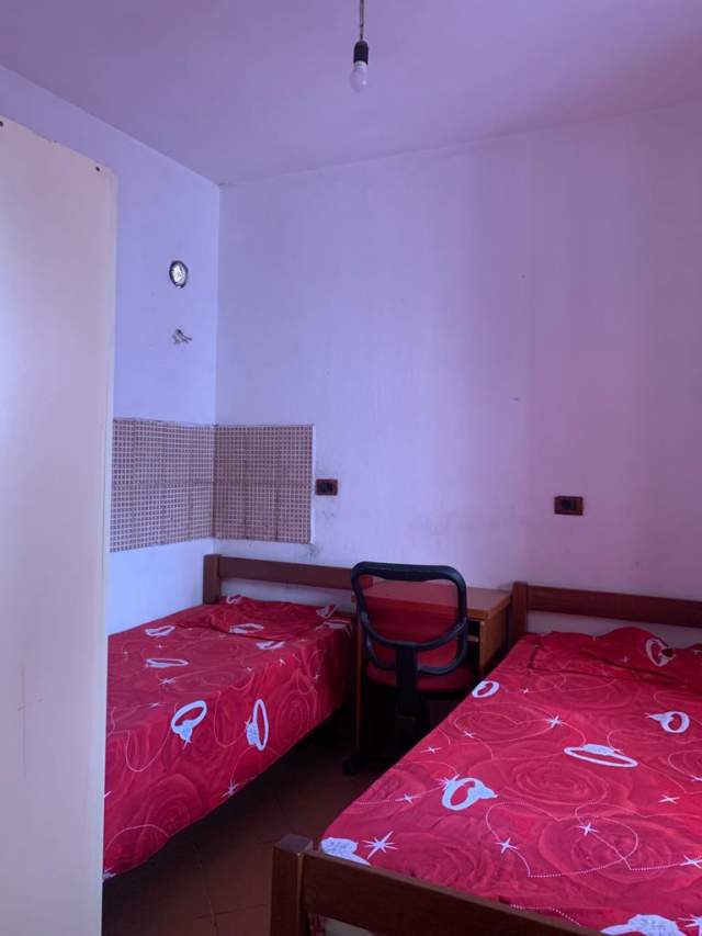 Tirane, jepet me qera shtepi 3+1+BLK Kati 2, 105 m² 33.000 Leke