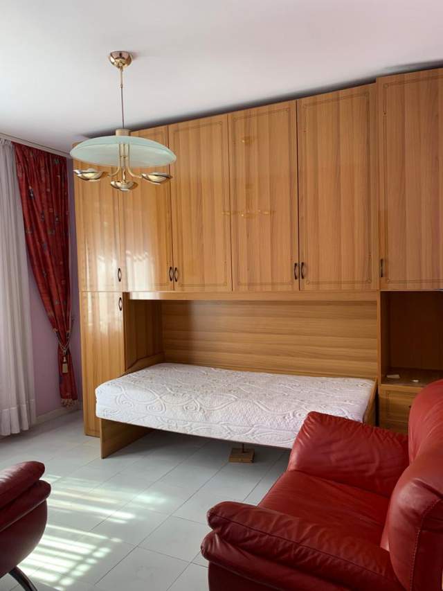 Tirane, jepet me qera apartament 3+1+BLK Kati 2, 80 m² 550 Euro (Rr Hoxha Tahsim)