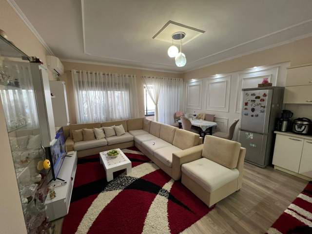 Tirane, shitet apartament 2+1+BLK Kati 5, 105 m² 115.000 Euro (Yzberisht, Prane Nela 6)