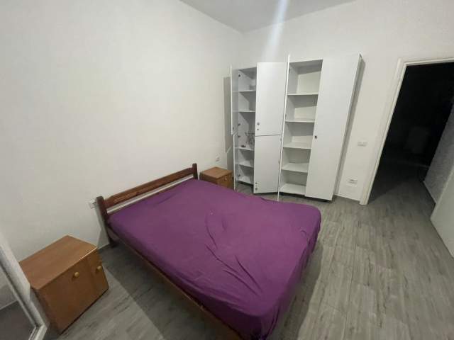 Tirane, jap me qera apartament 3 Katshe Kati 1, 50 m² 20.000 Leke (Rruga nikolle mekjashi)