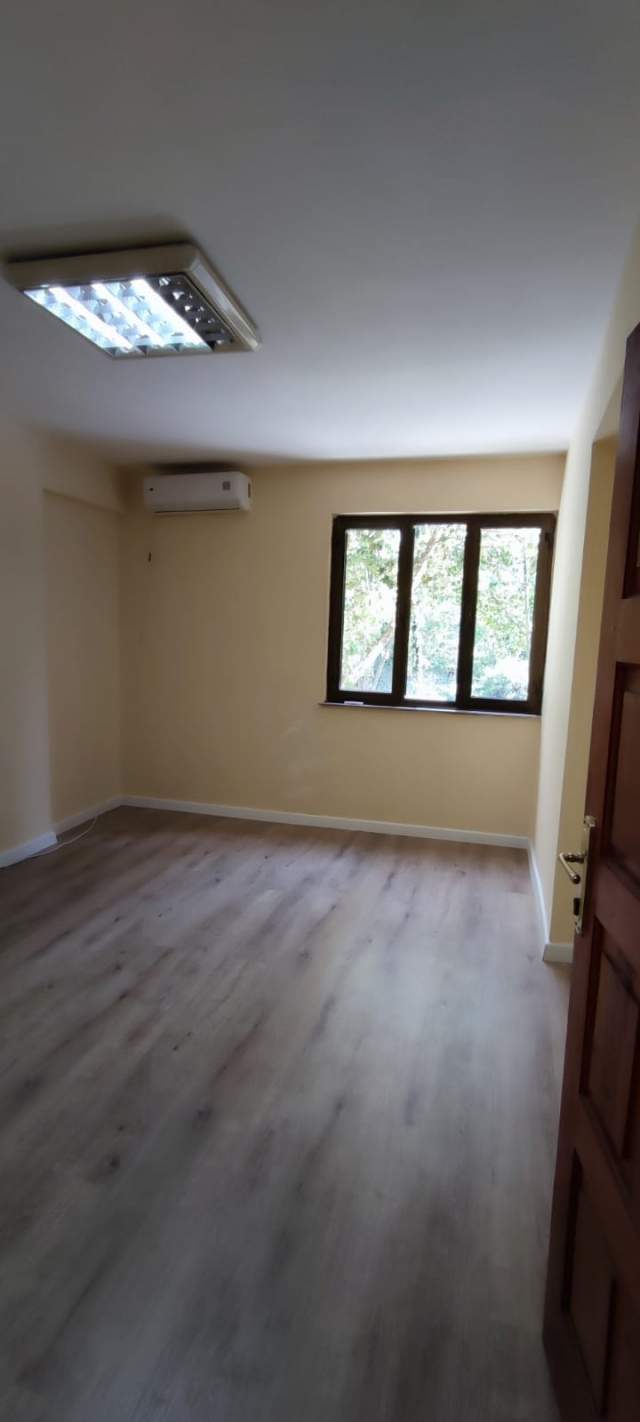 Tirane, jepet me qera apartament 1+1 Kati 2, 30 m² 290 Euro (Bulevardi Gjergj Fishta)