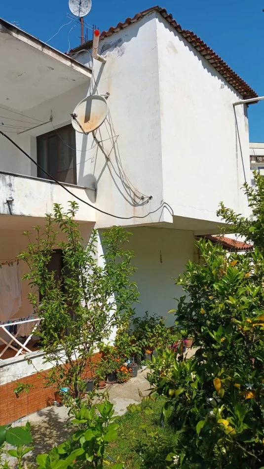 Tirane, shitet nga Pronari, pa-komision Vile 2 Katshe , 850 m² 630.000 € (Rr. Muhamet Deliu)