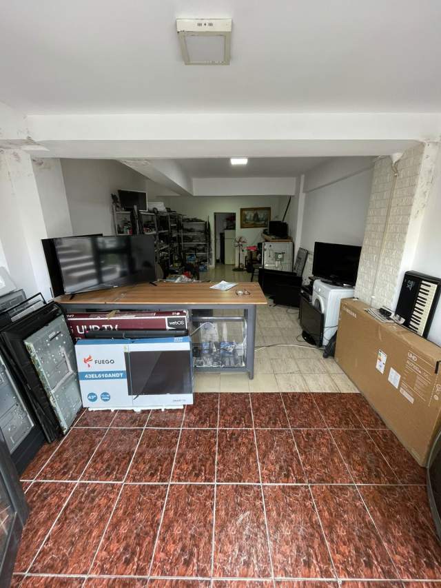 Tirane, jepet me qera dyqan Kati 0, 42 m² 50.000 Leke (Dritan Hoxha)