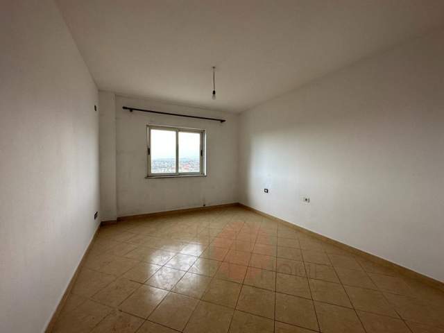 Tirane, shitet apartament 2+1+BLK Kati 6, 97 m² 73.000 Euro (Pallatet e Verdha)