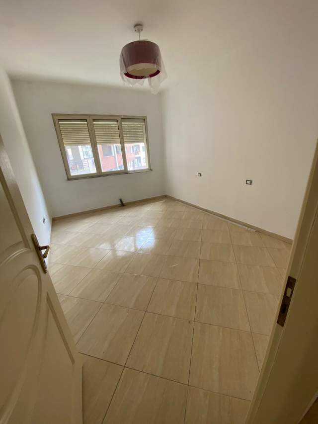 Tirane, shitet apartament 2+1+BLK Kati 2, 111 m² 1.050 Euro/m2 (Astir)