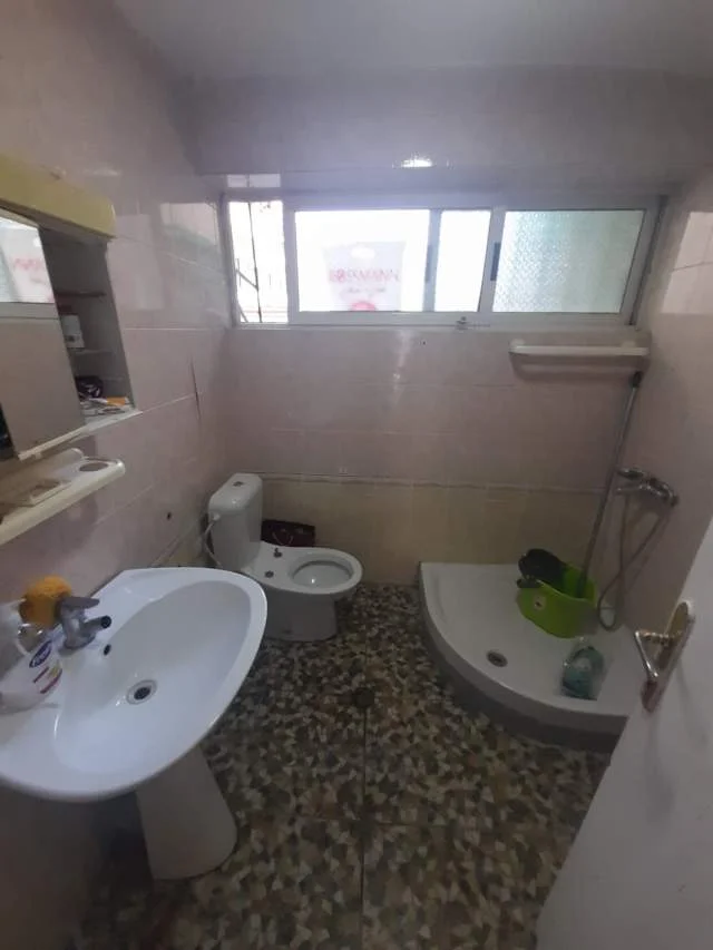 Tirane, shes apartament 1+1+A+BLK Kati 1, 60 m² 120.000 Euro (Rruga Fortuzi)