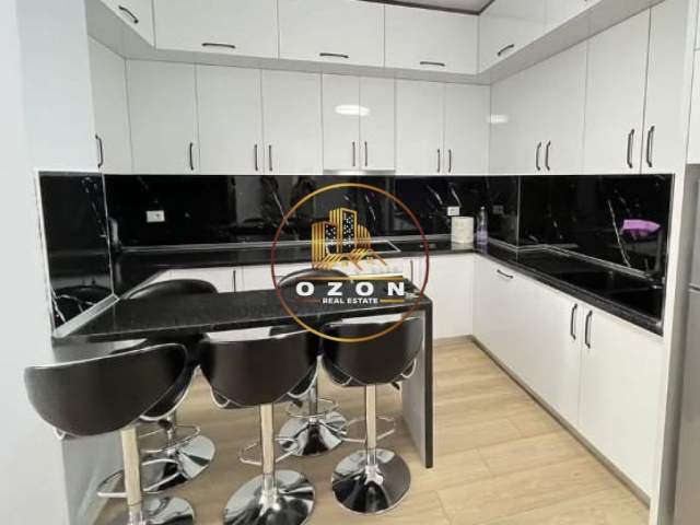 Tirane, jepet me qera apartament 1+1+A+BLK Kati 7, 75 m² 400 Euro (YZBERISHT, GRAND GALLERY)
