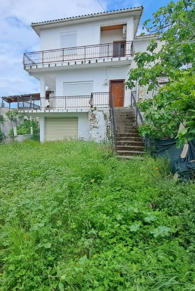 Kavaje, shitet shtepi 3+1+Aneks+Ballkon Kati 2, 262 m² 92.000 € (Lagjia "Sharre",Kavaje)
