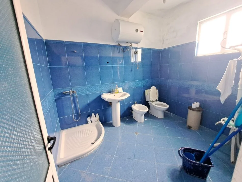 Kavaje, shitet shtepi 3+1+Aneks+Ballkon Kati 2, 262 m² 92.000 € (Lagjia "Sharre",Kavaje)