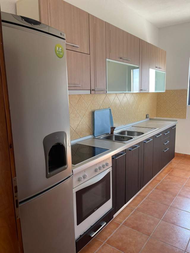 Tirane, jepet me qera Penthouse 2+1+A+BLK Kati 2, 100 m² 35.000 Leke (Zografet)