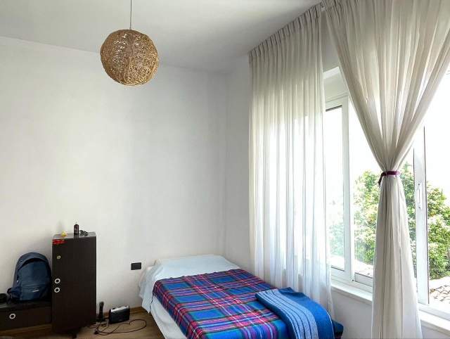 Tirane, jepet me qera apartament 2+1+BLK Kati 2, 80 m² 350 Euro (Rruga Bardhyl)
