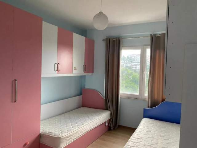 Tirane, jepet me qera apartament Kati 3, 120 m² 380 Euro (Fresk)