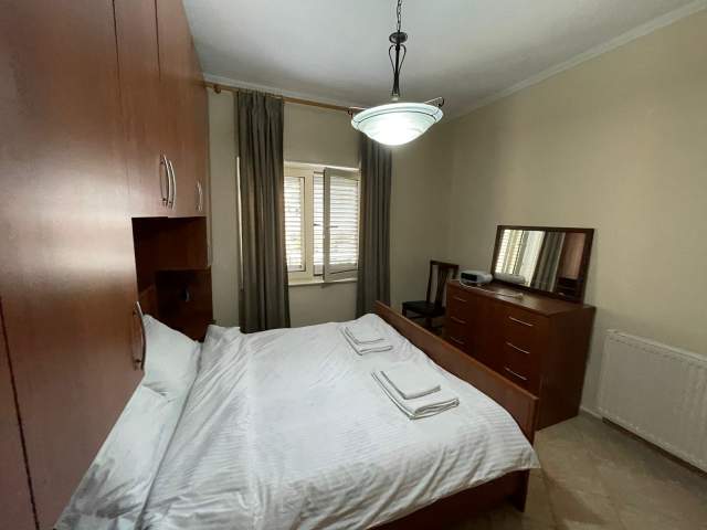 Tirane, jepet me qera apartament 2+1+BLK Kati 2, 103 m² 500 Euro (Libri Universitar)