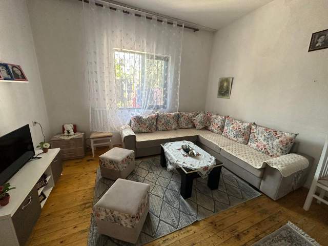 Tirane, shitet shtepi 4+1+A+BLK Kati 1, 110 m² 203.000 Euro