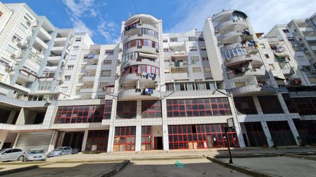 Tirane, shitet apartament 1+1+BLK Kati 6, 75 m² 56.000 Euro (Rruga Kastriotet)