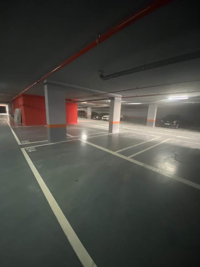 QERA, garazh Kati -1, 35 m² 60 Euro (Rruga:"Teodor Keko",Unaza e Madhe,Astir)